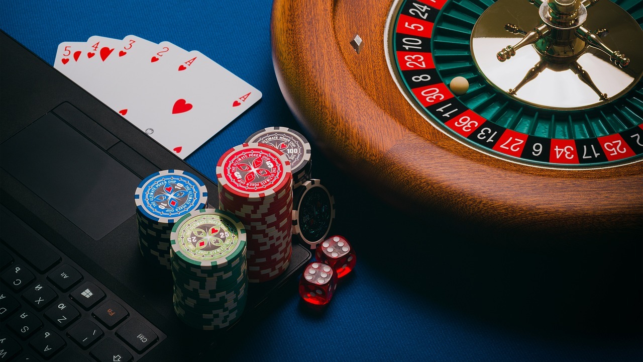 How to Stake on Online Baccarat in a Smart Way